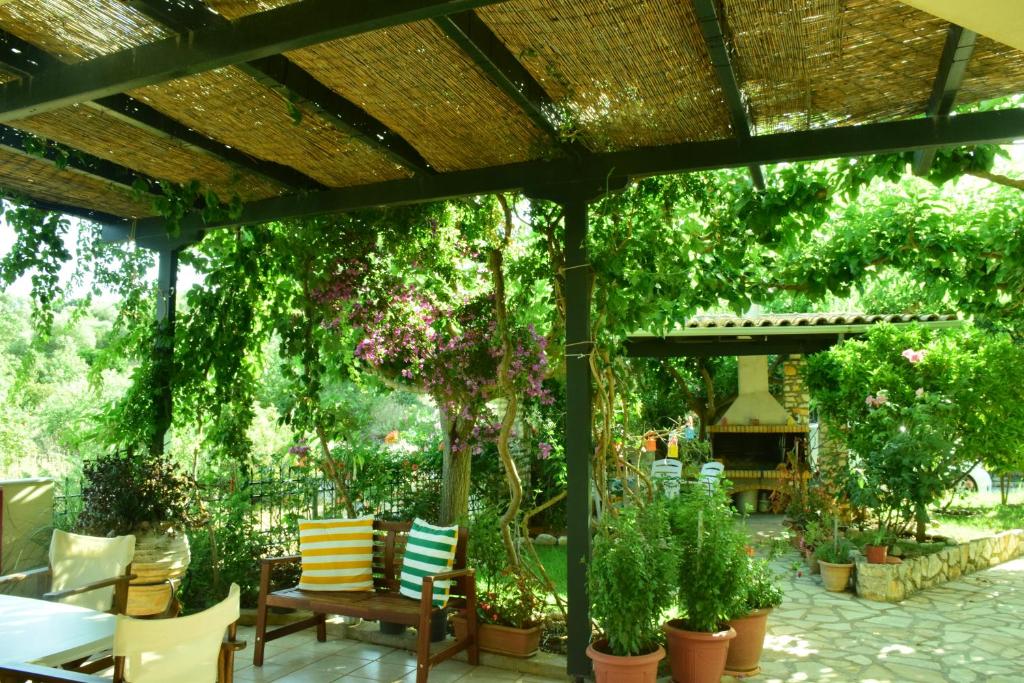 Sparto Village room 6